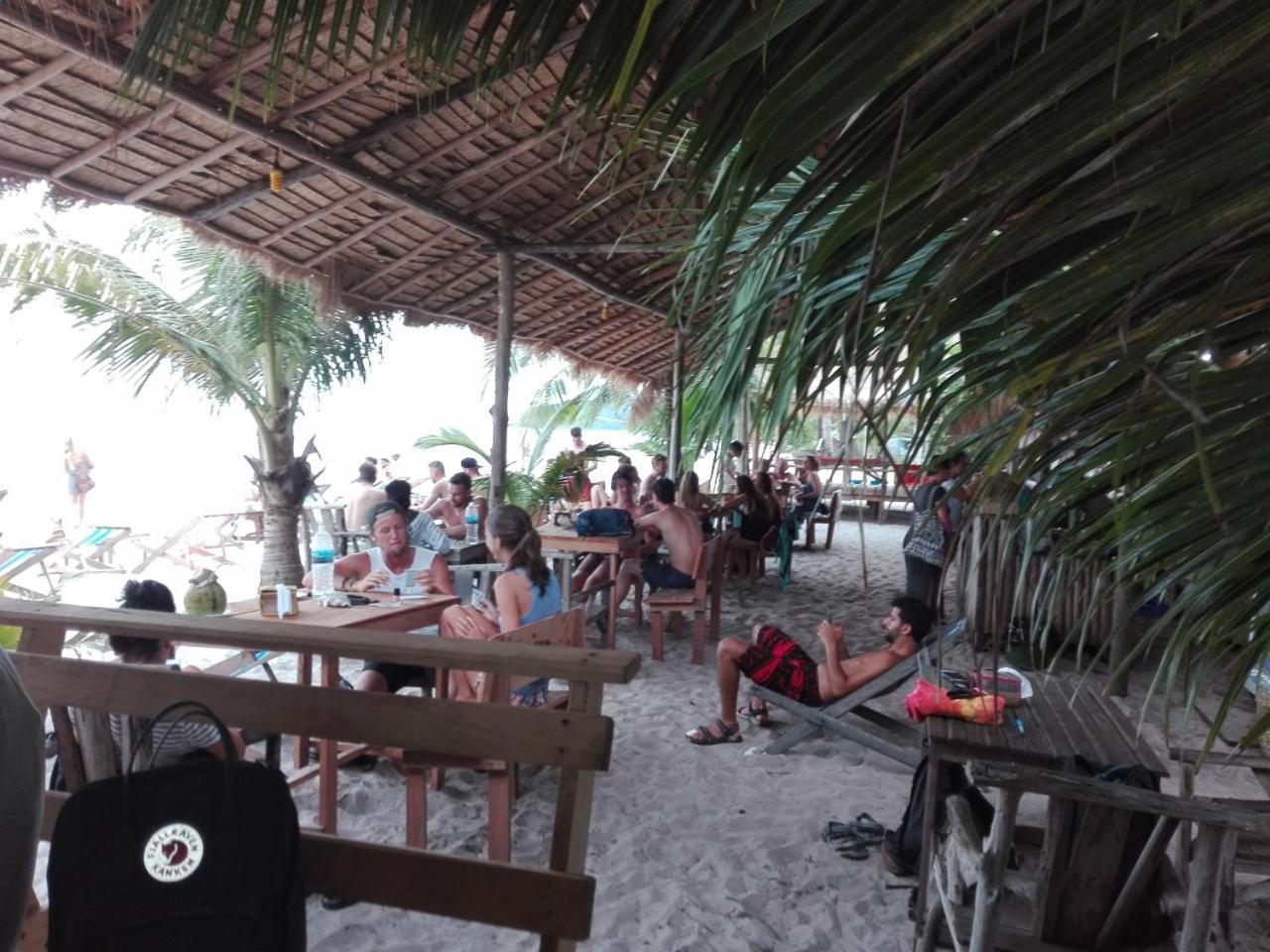 Sandbank Restaurant & Camping Koh Rong Kaoh Touch Экстерьер фото