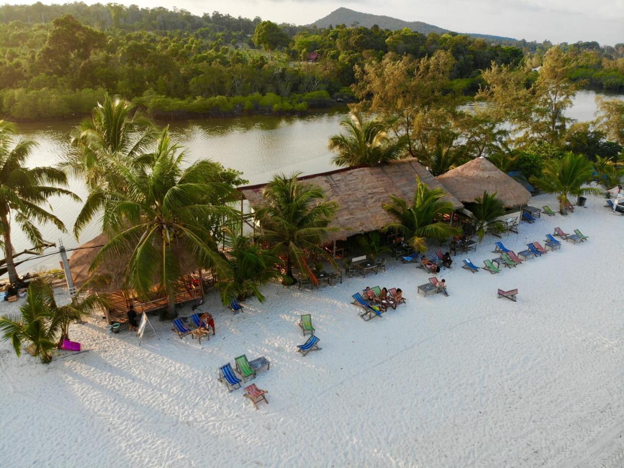 Sandbank Restaurant & Camping Koh Rong Kaoh Touch Экстерьер фото