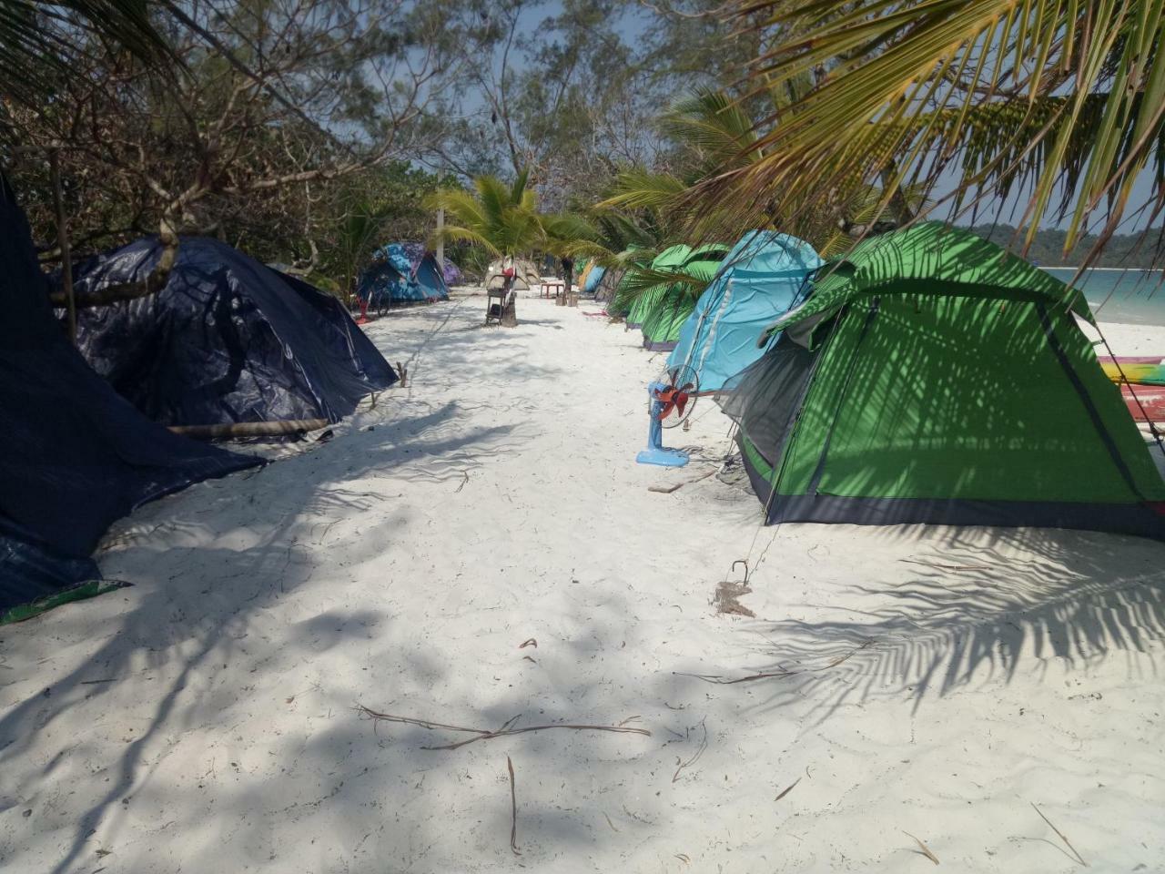 Sandbank Restaurant & Camping Koh Rong Kaoh Touch Экстерьер фото