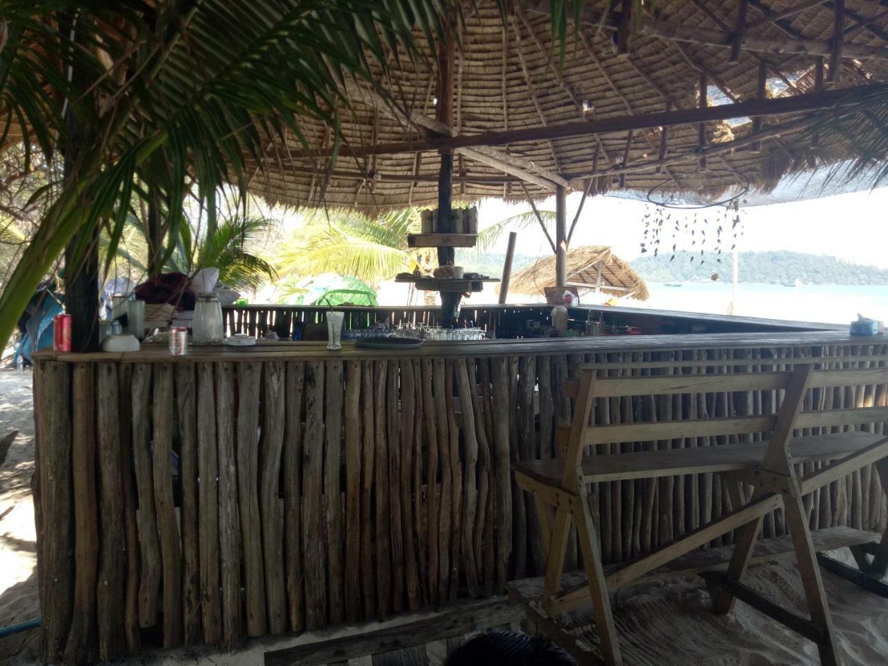 Sandbank Restaurant & Camping Koh Rong Kaoh Touch Экстерьер фото