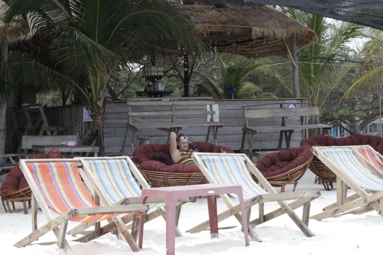 Sandbank Restaurant & Camping Koh Rong Kaoh Touch Экстерьер фото